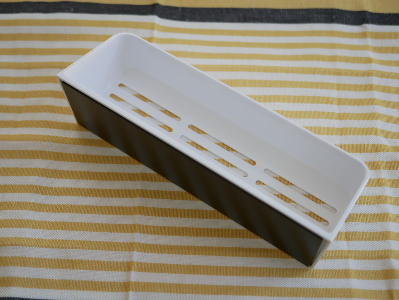 ニトリ お掃除道具が全部スッキリ収まる 真っ白ラックが使えました ちいさなおうちのちいさなしあわせ ニトリ お掃除道具が全部スッキリ収まる 真っ白ラックが使えました ちいさなおうちのちいさなしあわせ