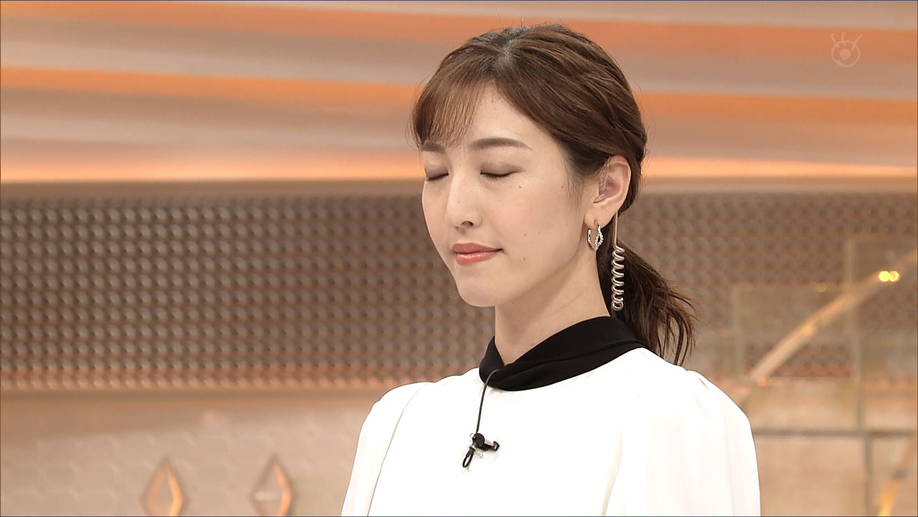 直筆サイン入り】小澤陽子アナ 堤礼実アナ カード うまたろう