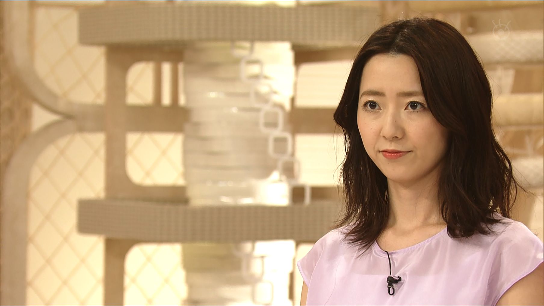 内田嶺衣奈 Live News A 06 11 女子アナキャプでも貼っておく Optimistic Attraction