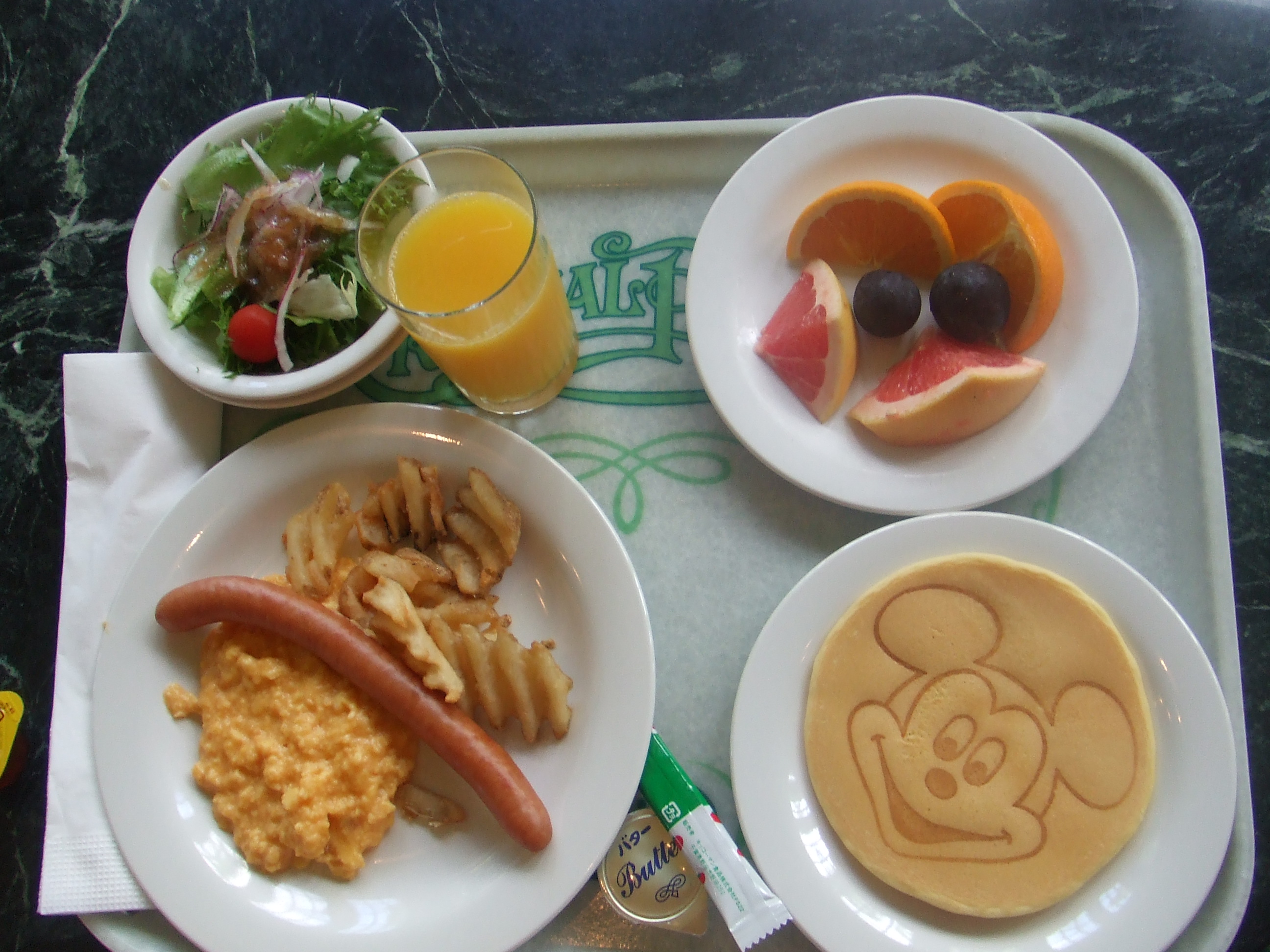 ディズニー旅行4 ディズニーランド編 まゆりんご