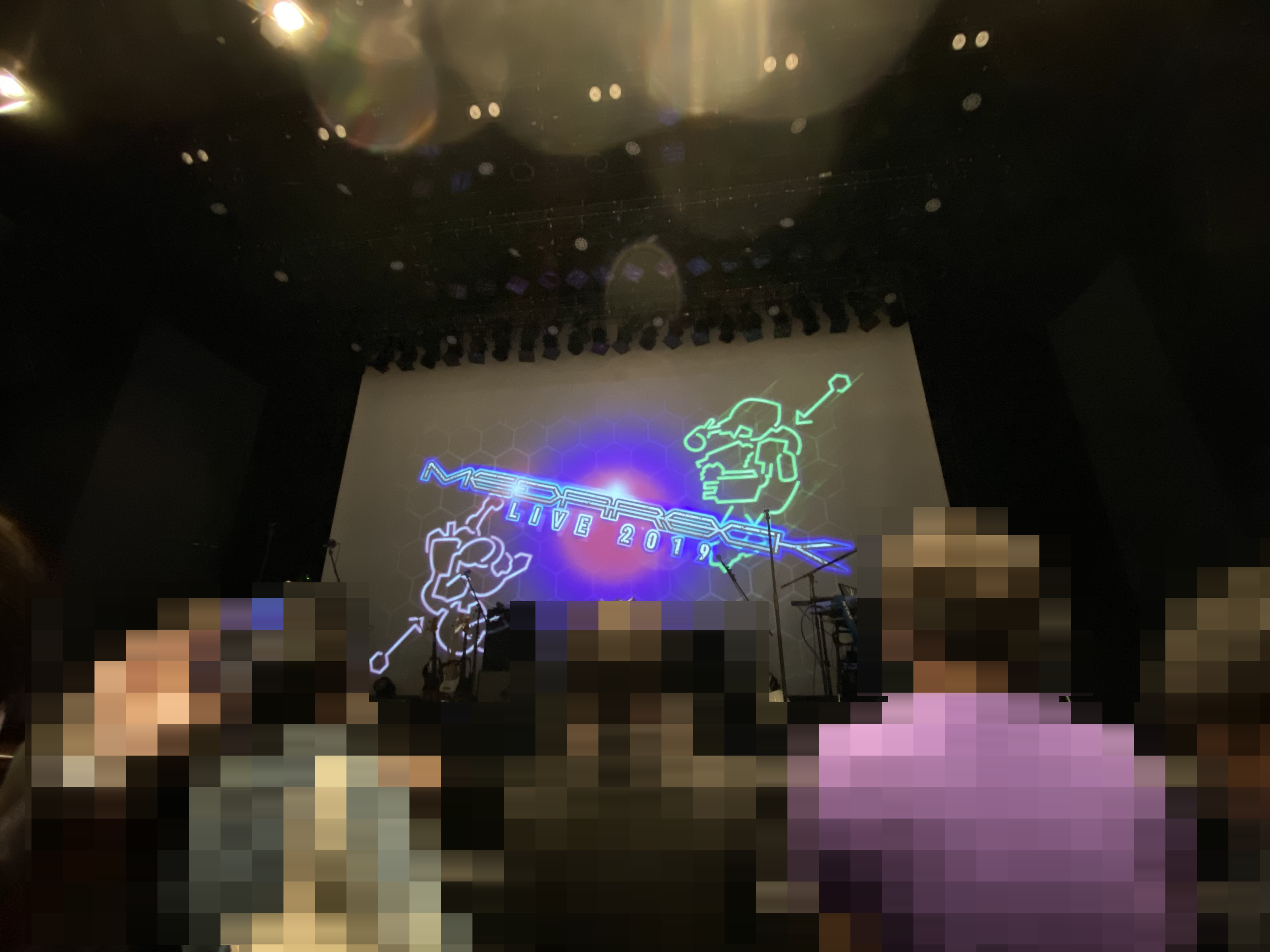 メダロックはcdと生ライブで聴いた時で全然違った ヽ W ゝ チョンマゲ少年愛でてます