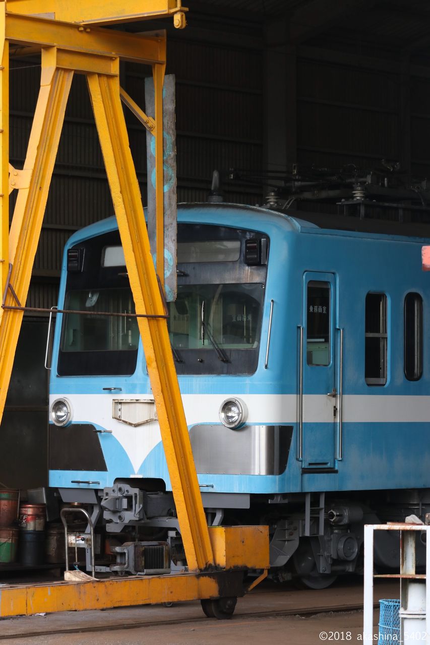 検車区裏から除いたようす。塗装は7月中だろうか