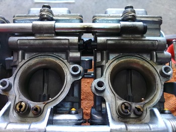 LINE_ALBUM_圧縮不良 腰上OH_240921_50