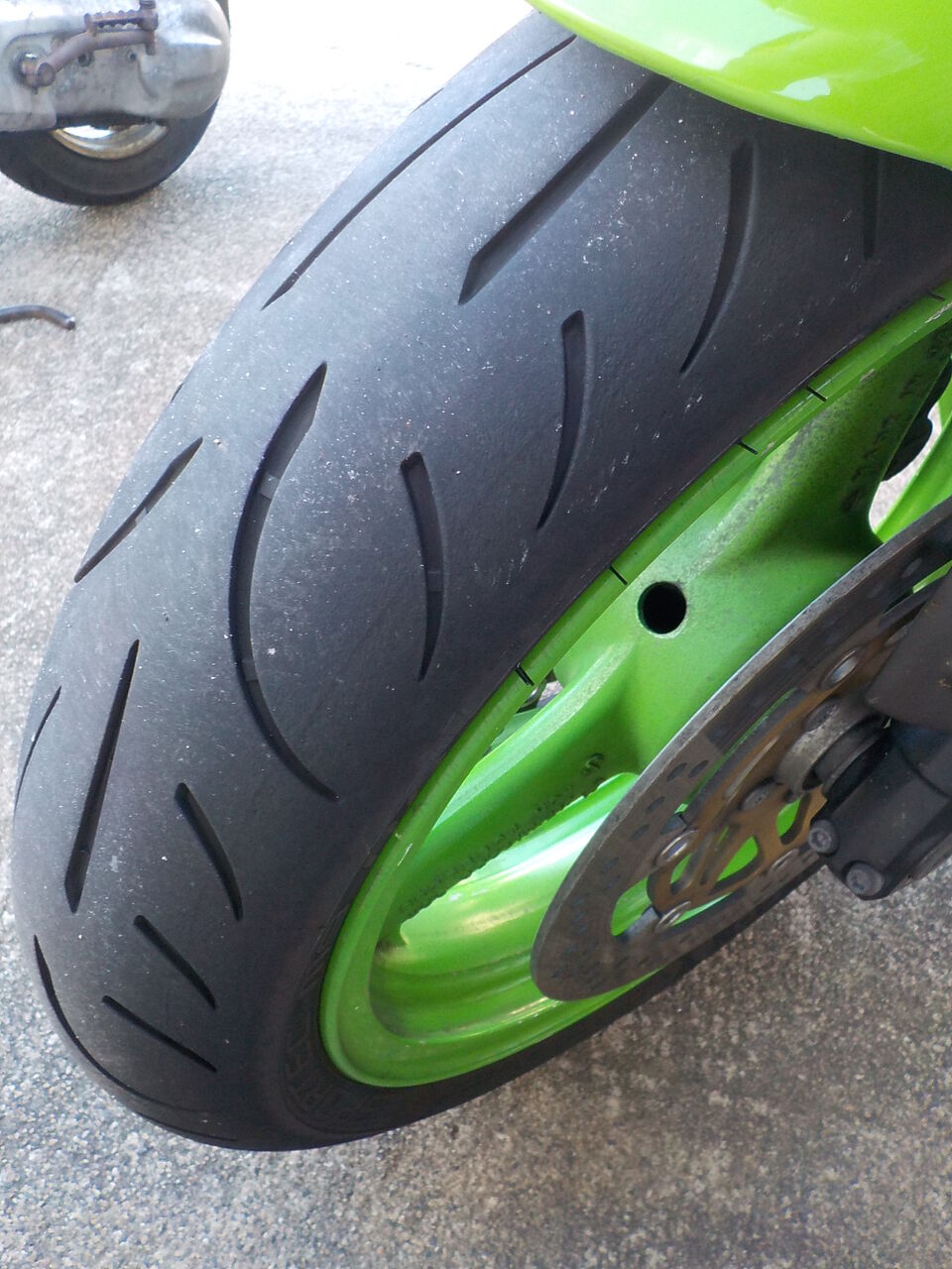 【ヒロ】タイヤ カワサキ ZX-6R オンロードタイヤ・スポーツ | バイクパーツ通販 Webike