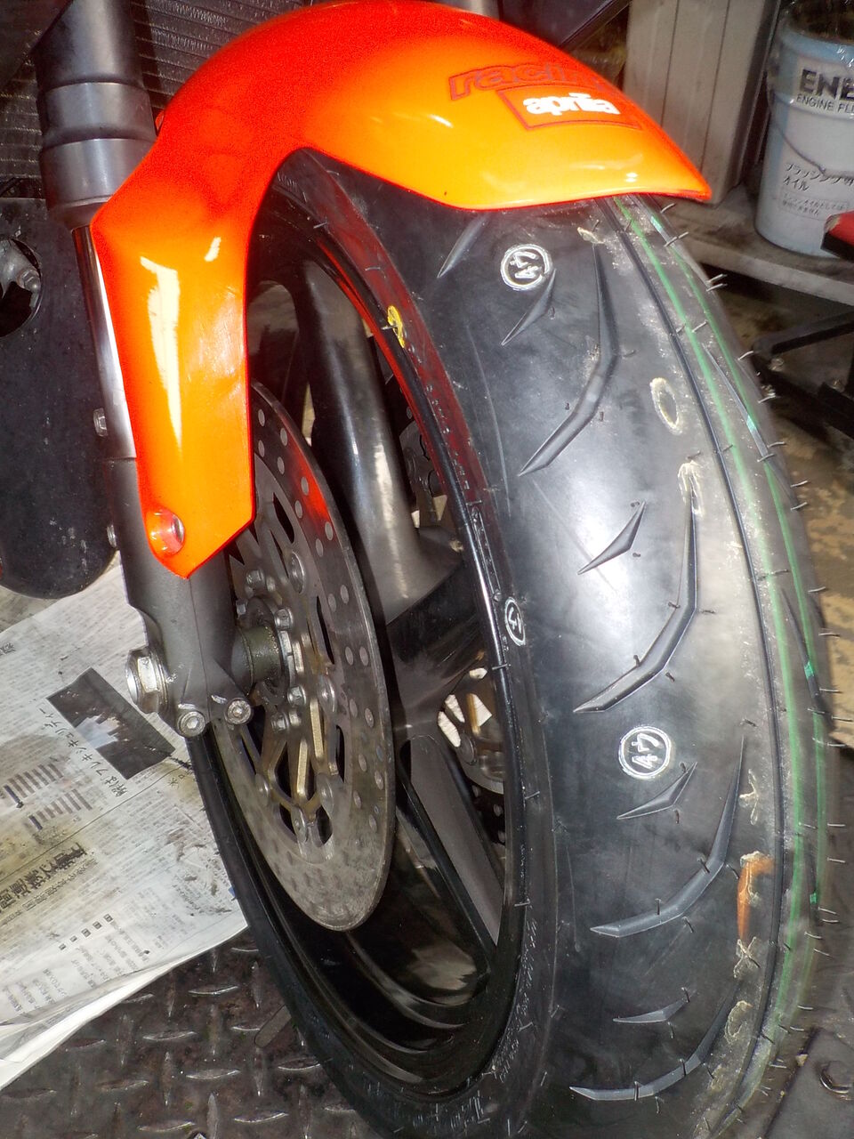 Aprilia RS250 ホイールベアリング タイヤ 交換 : MC Craft