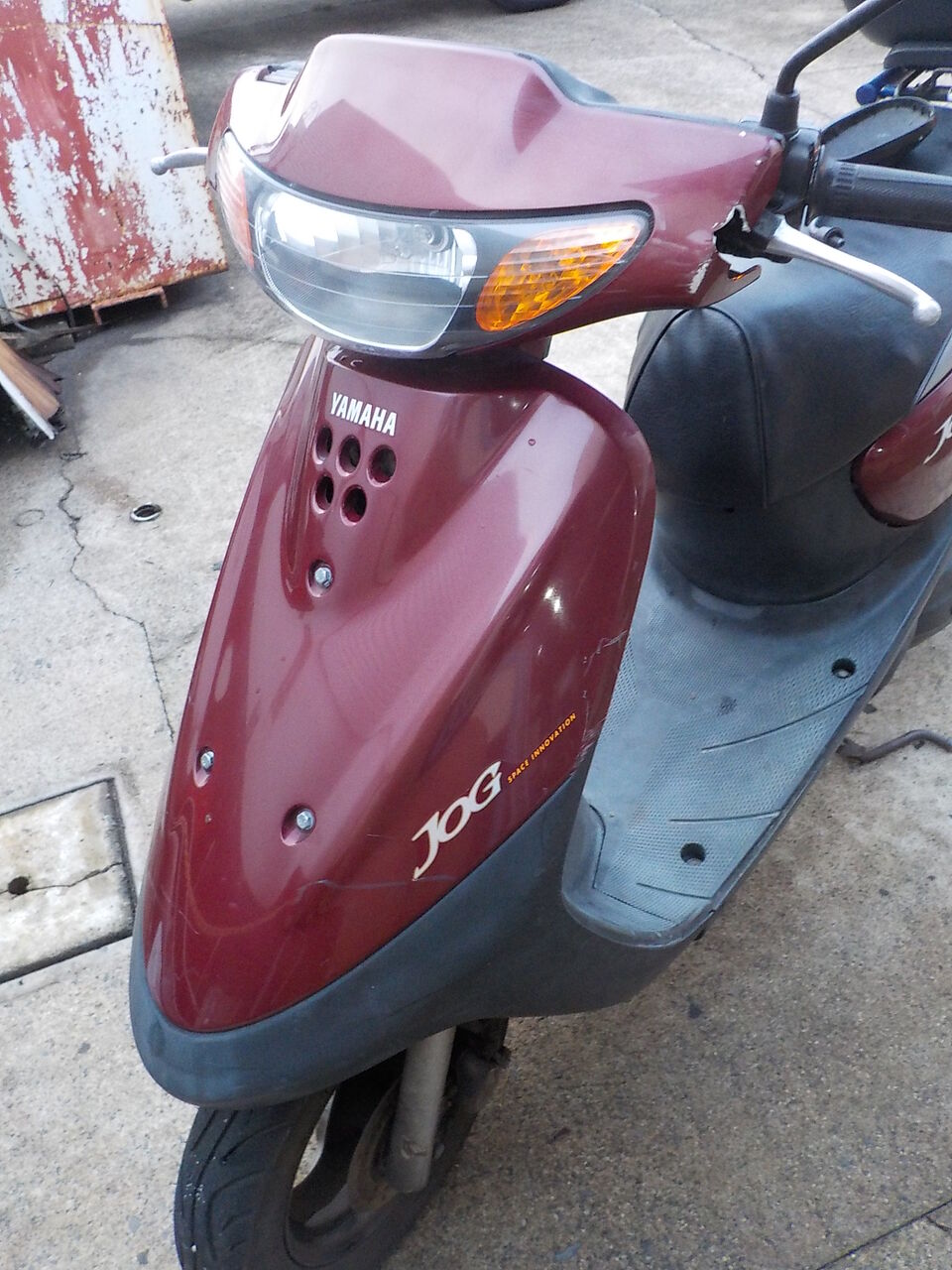 京都■カスタム■ヤマハJOG Z2 YV50Z SA04J■規制前 ジョグ 7.2ps馬力 99■2サイクル ワンオーナー メットイン Ⅱ 車体 本体 部品取り 京都□カスタム□ヤマハJOG Z2 YV50Z SA04J□規制前 ジョグ 7.2ps馬力