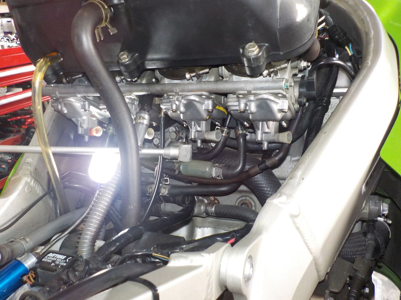 ZX-9R キャブ パイロットスクリュー 調整 '00 E1 : MC Craft