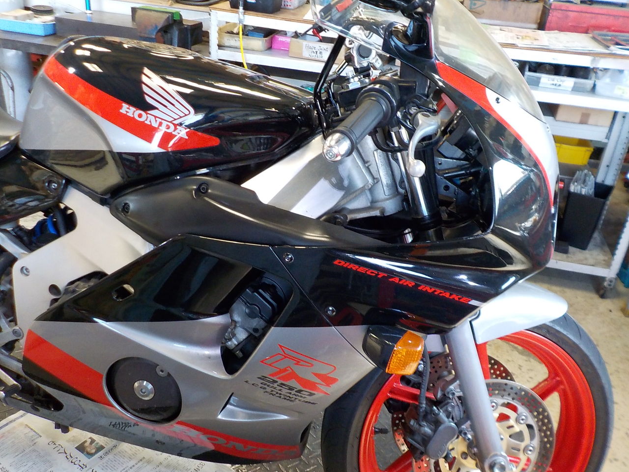 Honda Cbr250rr Mc22 オイル交換 チェーン調整給油 Mc Craft