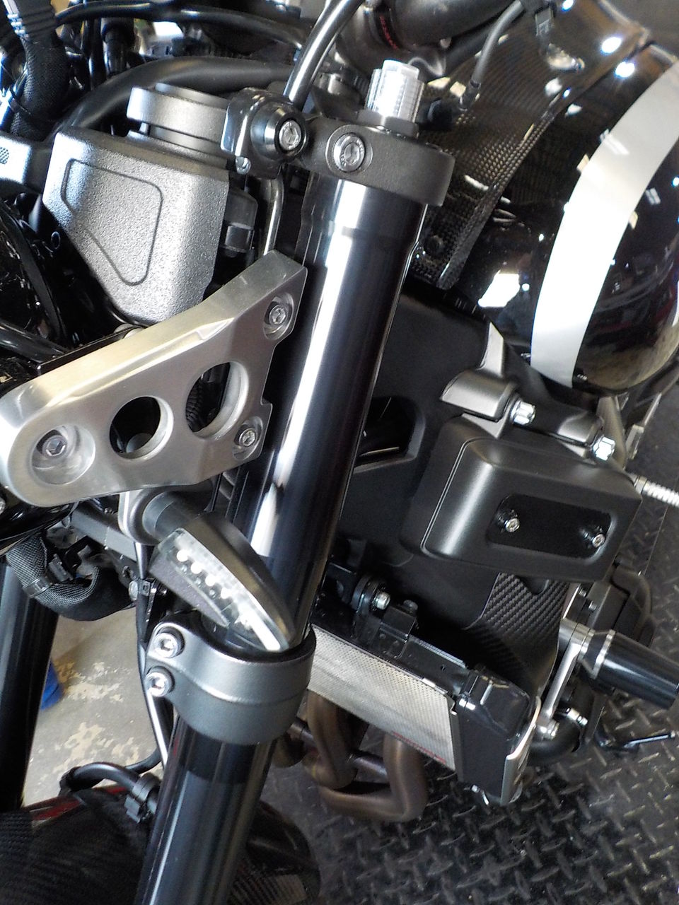 XSR900 OHLINS フロントフォーク インナーカートリッジ YAMAHA (RN46J