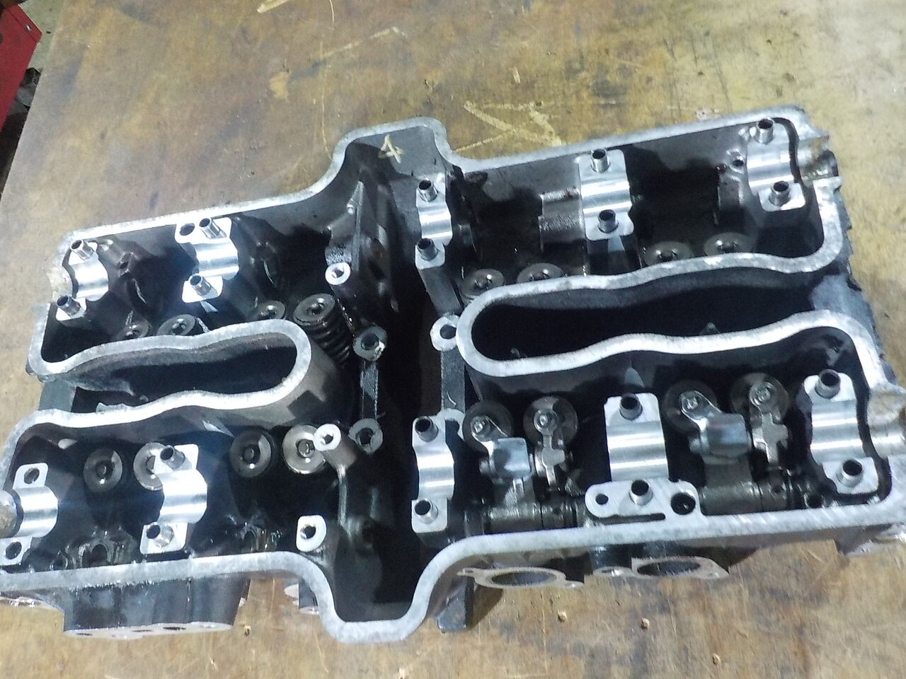 CBR400F ロッカーアーム　エンジンパーツ CBR400F ロッカーアームシャフト エンジンパーツ