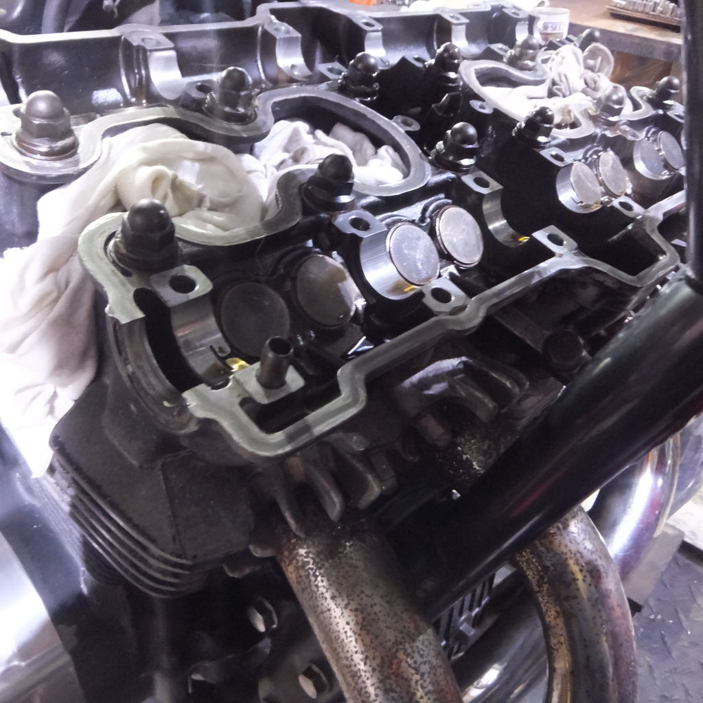 CB750F タペット調整 シム 交換 : MC Craft