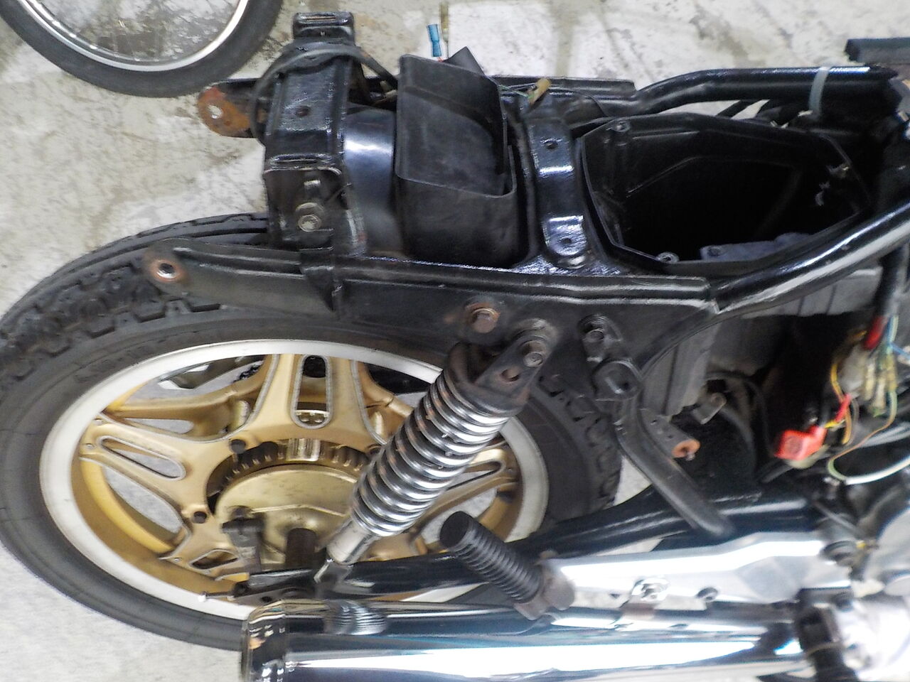 CB250T CB400T ホークタイヤスプロケ付きホイールバリ山