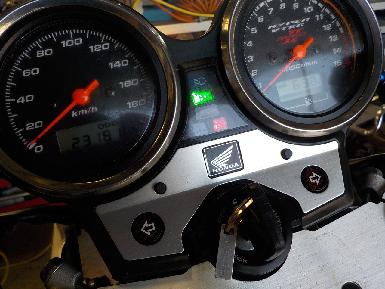 CB400SF Vtec 納車整備 エンジン 回り 編 NC39 '02 Sold Out