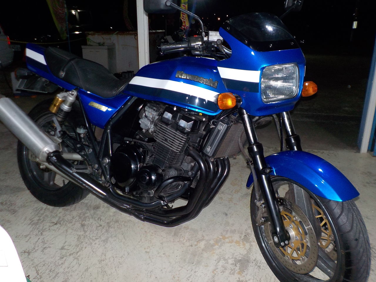 Zrx400 フロントブレーキ 点検 Kawasaki Zr400e 00年 Mc Craft Zrx400 フロントブレーキ 点検 Kawasaki Zr400e 00年 Mc Craft