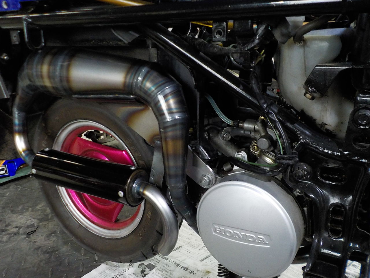 モトコンポ エンジン始動 社外チャンバー 取付け Honda Ab12 Mc Craft モトコンポ エンジン始動 社外チャンバー 取付け Honda Ab12 Mc Craft