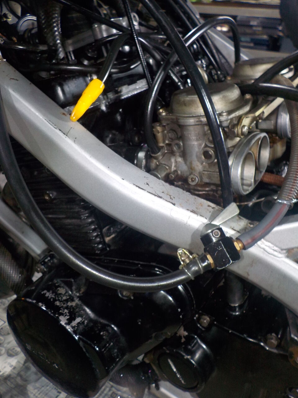 MC Craft : GSX-R250 腰上 組立て