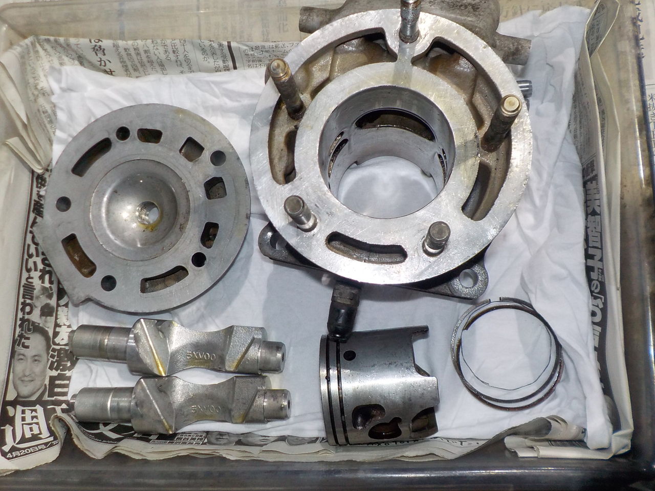 TK TZR250R 3XV 純正 シリンダー 送料込み Yahoo!オークション -「tzr250r 3xv シリンダー」の落札相場