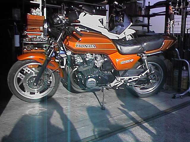 CB750F FC (RC04) FB カラー 外装付 !! : MC Craft CB750F FC (RC04) FB カラー 外装付 !! : MC Craft