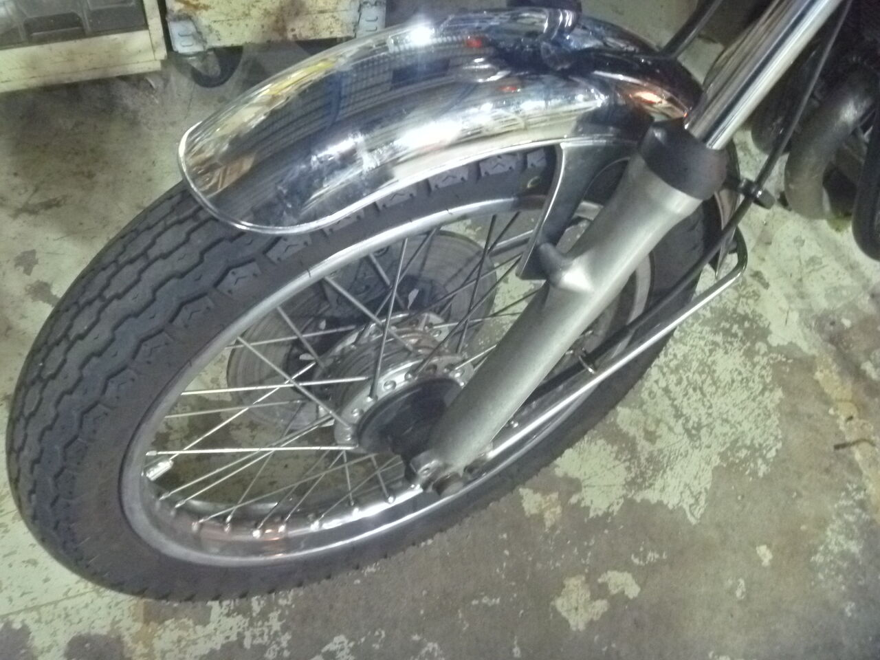 GT380 フロントフェンダー 交換 : MC Craft