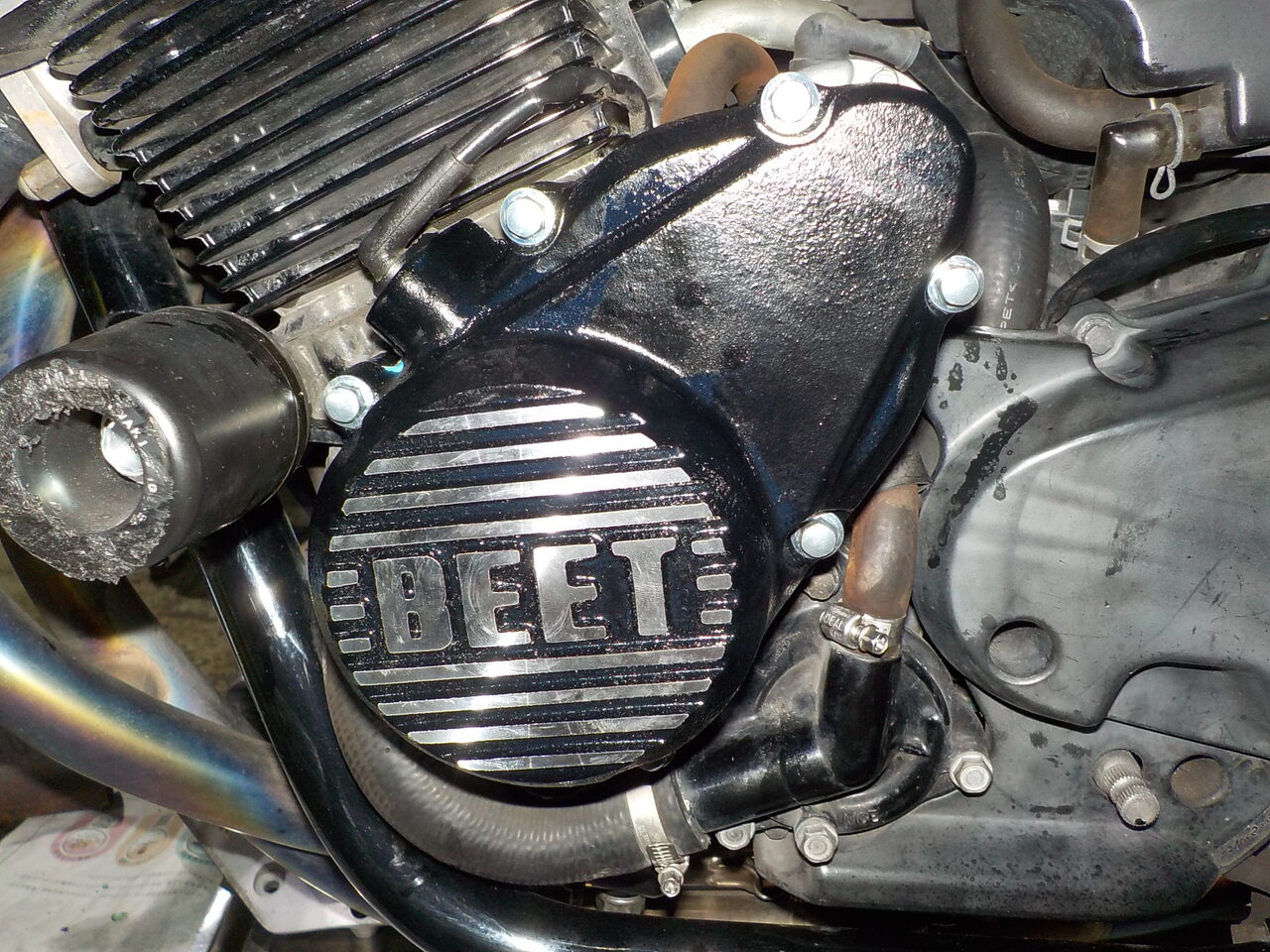 BEET エンジンカバー　cb400sf nc39用 CB400SF BEET エンジンカバー NC39 : MC Craft