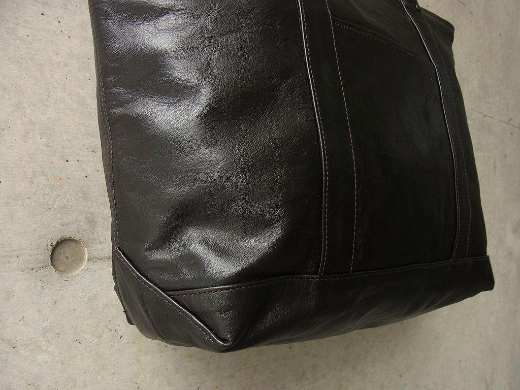 Rainbow Country - LEATHER TOTE BAG (BLACK,SEAL BROWN) : McFly