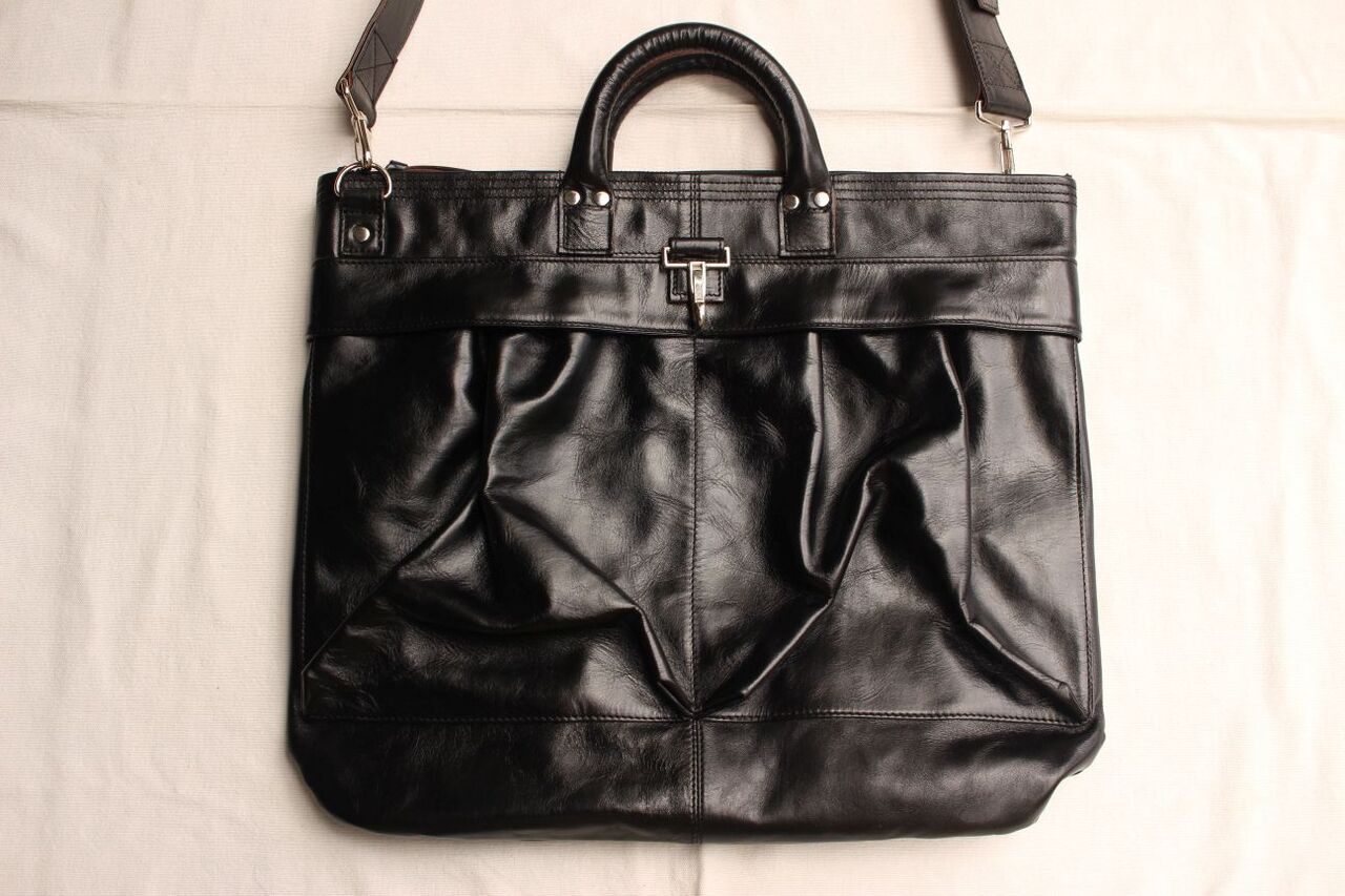 Rainbow Country / Leather Helmet Bag / 2025 model : McFly