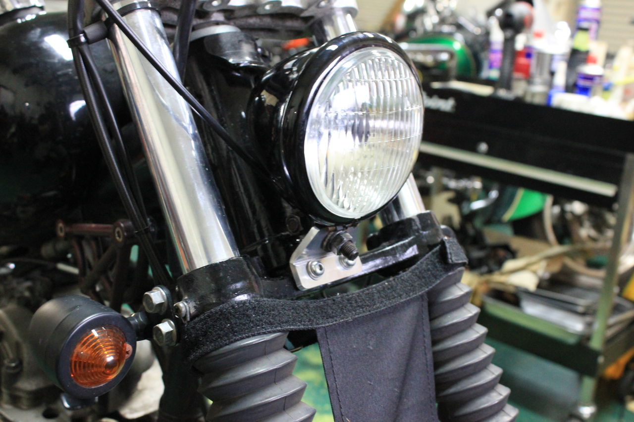 Sr400用ベーツライト4 5インチタイプ用ライトステー作成 Motor Cycle Works K