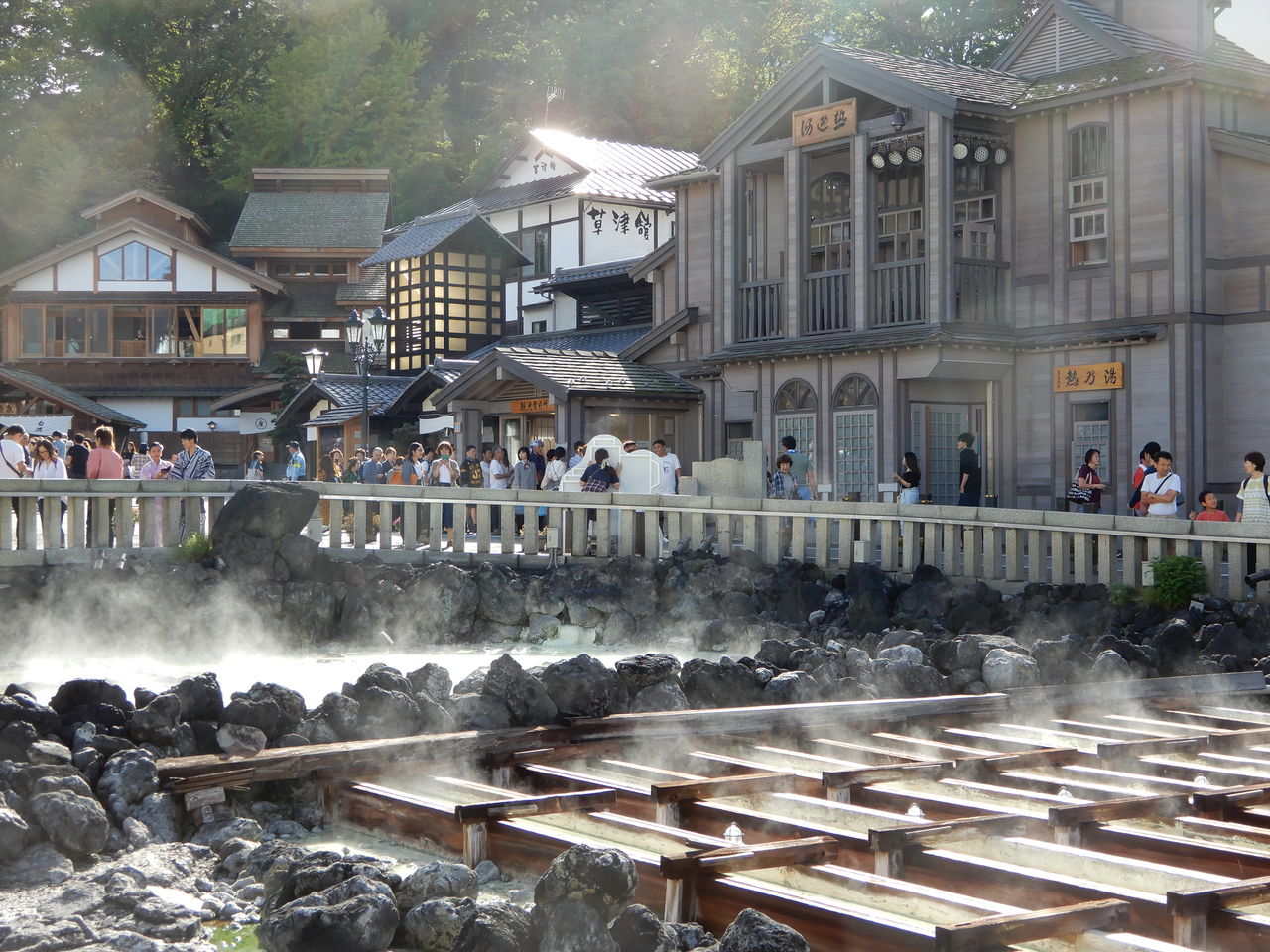 コバルト山地の透明な風 草津温泉へ コバルト山地の透明な風 草津温泉へ
