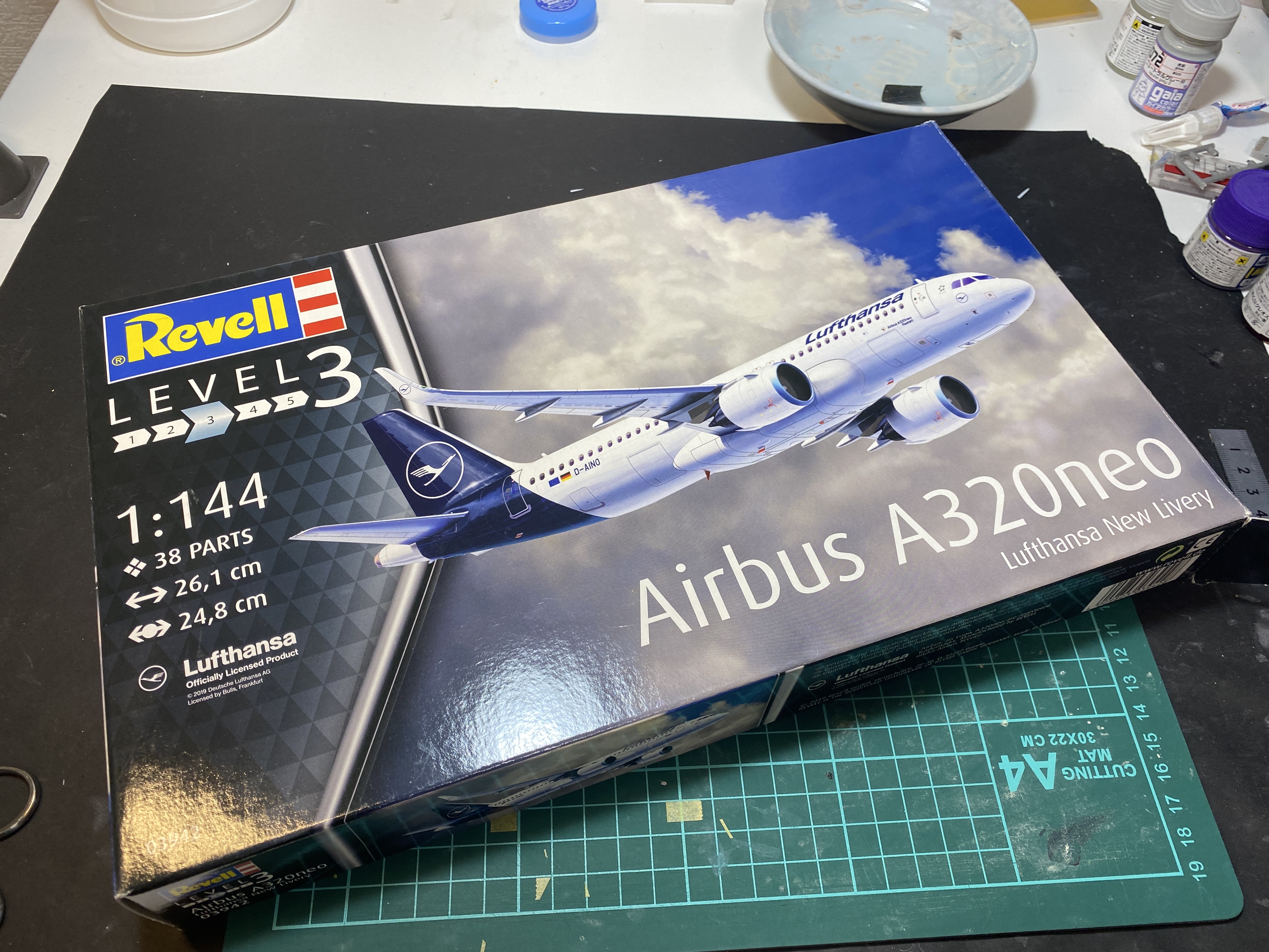 Revell A320neo volaris 1/144 【進行中!】 : マキビシ小次郎 Revell A320neo volaris 1/144 【進行中!】 : マキビシ小次郎
