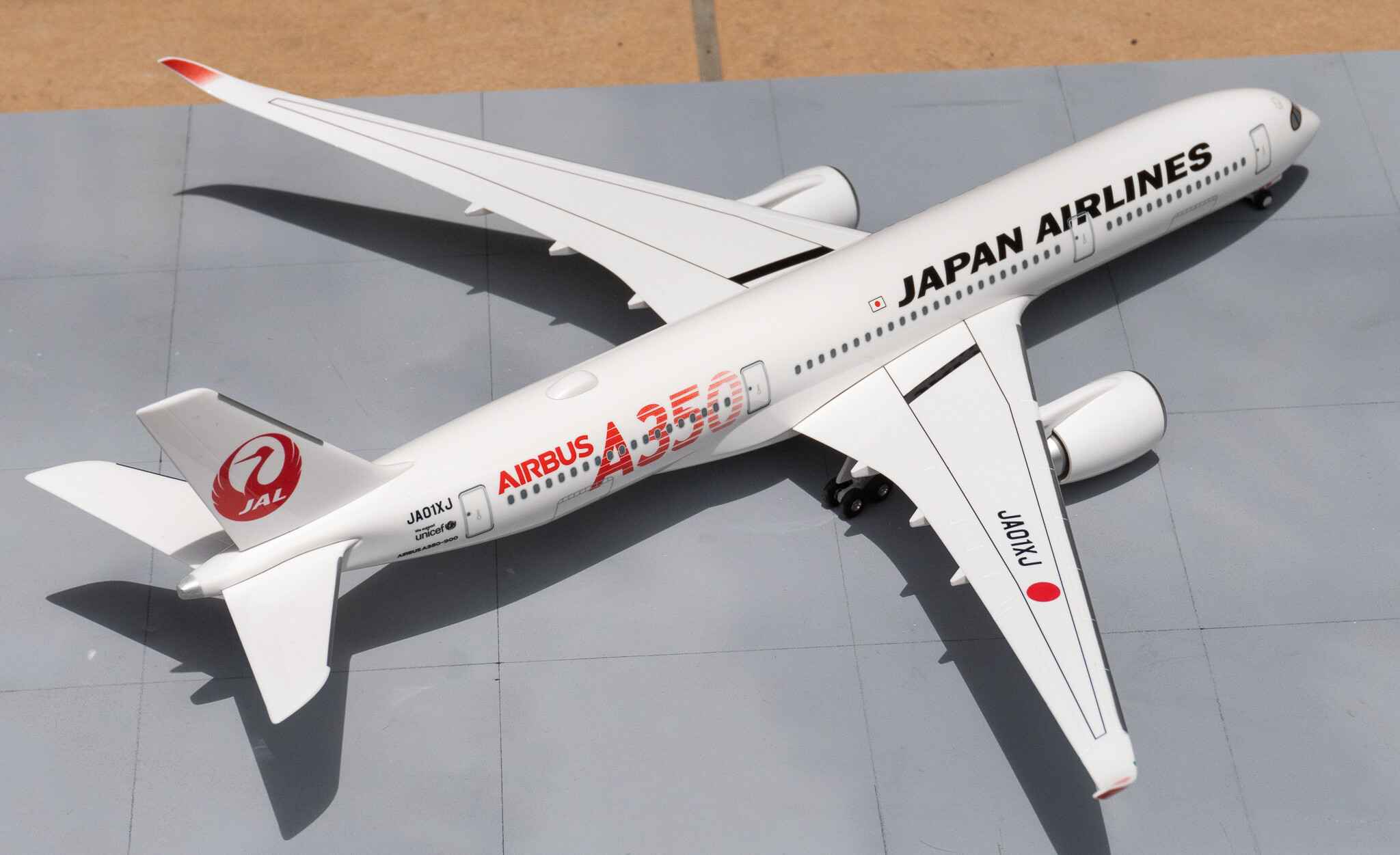 完成品 A350-900 JAL 1/200 : マキビシ小次郎 / McInvish546 完成品 A350-900 JAL 1/200 : マキビシ小次郎 / McInvish546
