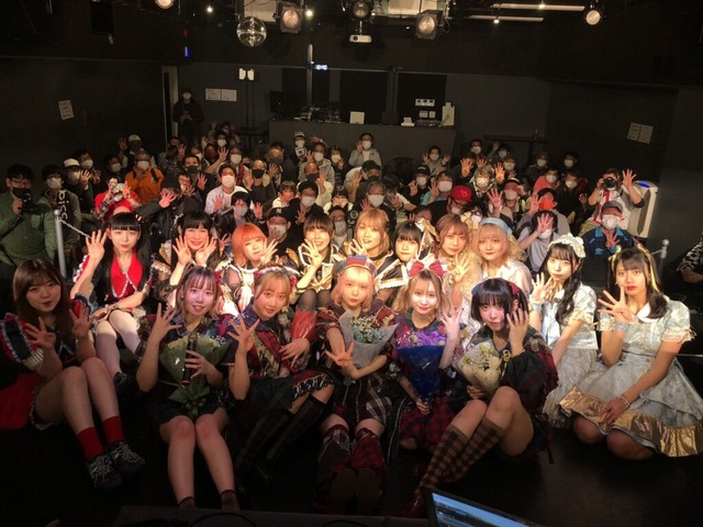 EwcK5J9VgAEXd-p