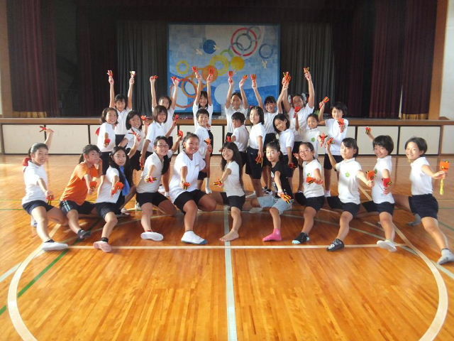 「オキリー・ドキリー」: ザ・シンプソンズのネッド・フランダースだけで結成されたバンドを紹介します