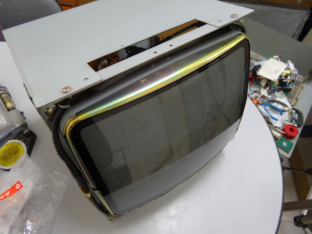 修理する 東映 Tc V614hの画面に影が映るのを修理する 01 メダゲーを買う