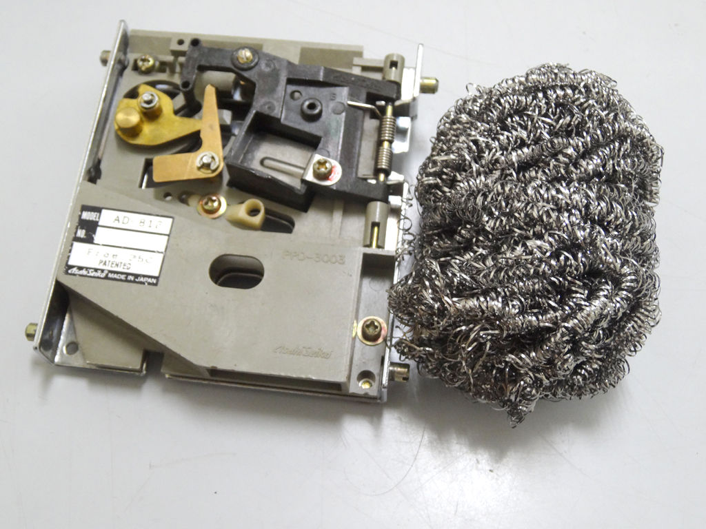 整備する：コインセレクタの日常メンテナンスと簡単な改造 : メダゲーを買う