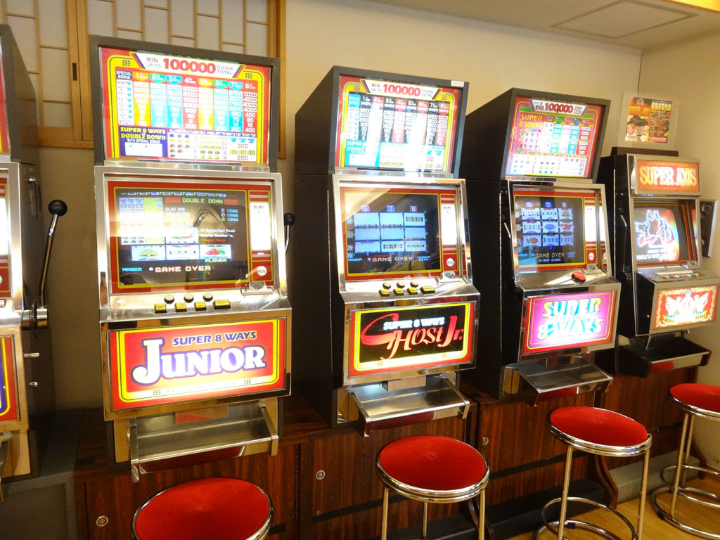 雑記 三重県の長島温泉 湯あみの島 ゲームコーナーレポート メダゲーを買う