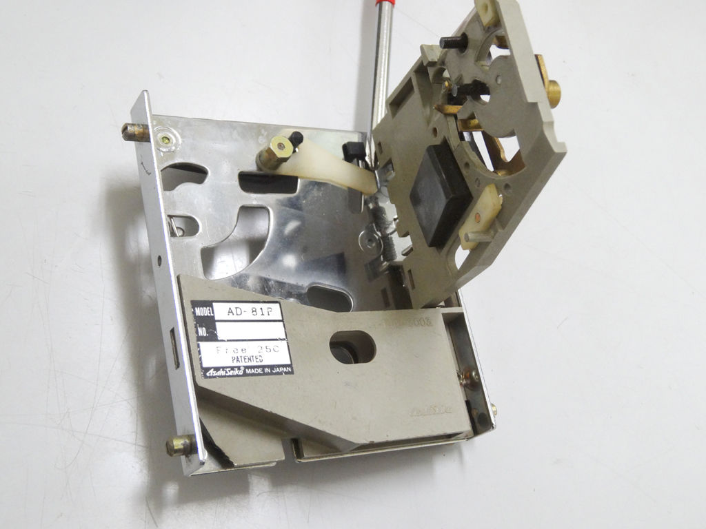 整備する：コインセレクタの日常メンテナンスと簡単な改造 : メダゲーを買う