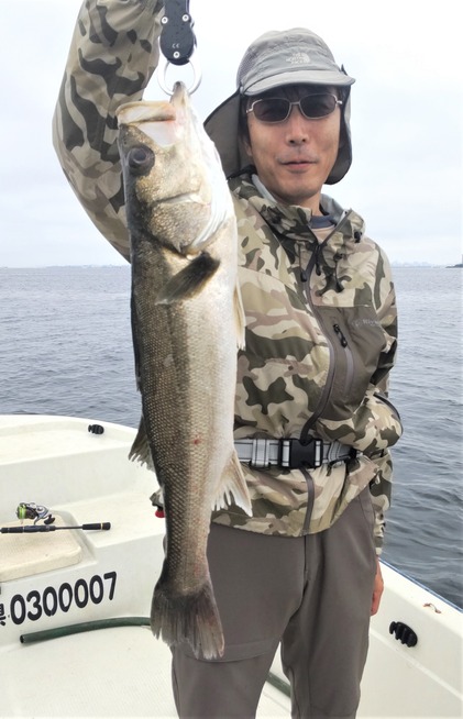 TRIPART_0001_BURST20211010081813121_COVER (2)