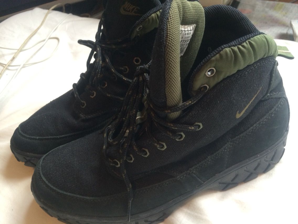 nike acg zion mid