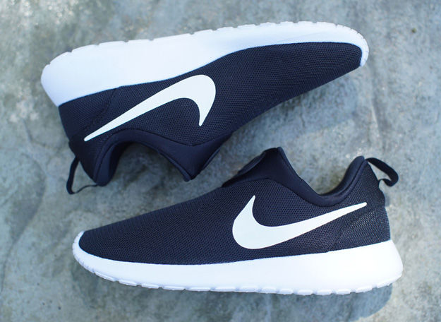 Nike roshe run slip on black white Clearance