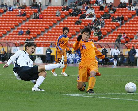 三鷹高サッカー部 全国大会の初戦に勝つ メディアの棚