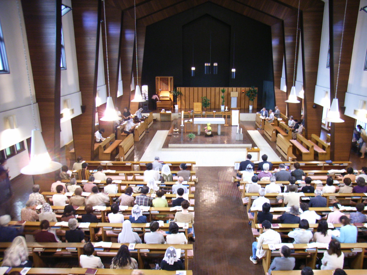 本日 19時から テゼ 音楽の集い At カトリック吉祥寺教会 メディアの棚