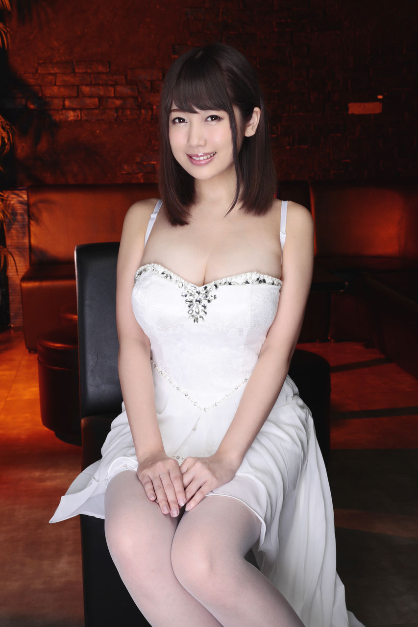 霧島さくらavパケ 11/16(土)11:30～☆霧島さくら☆DVD発売記念イベント【h.m.p】 : ラムタラMEDIA WORLD AKIBA 女優情報ブログ