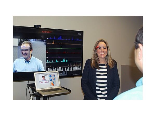  Apple、表情分析スタートアップのEmotientを買収