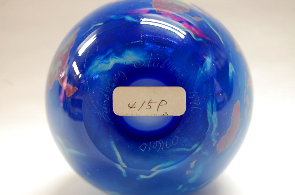 ランドバーグ・スタジオ 地球 ペーパーウェイト 青白 