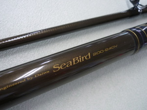 �������