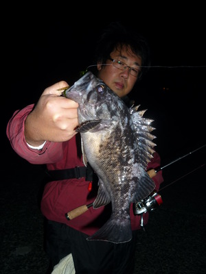 �������