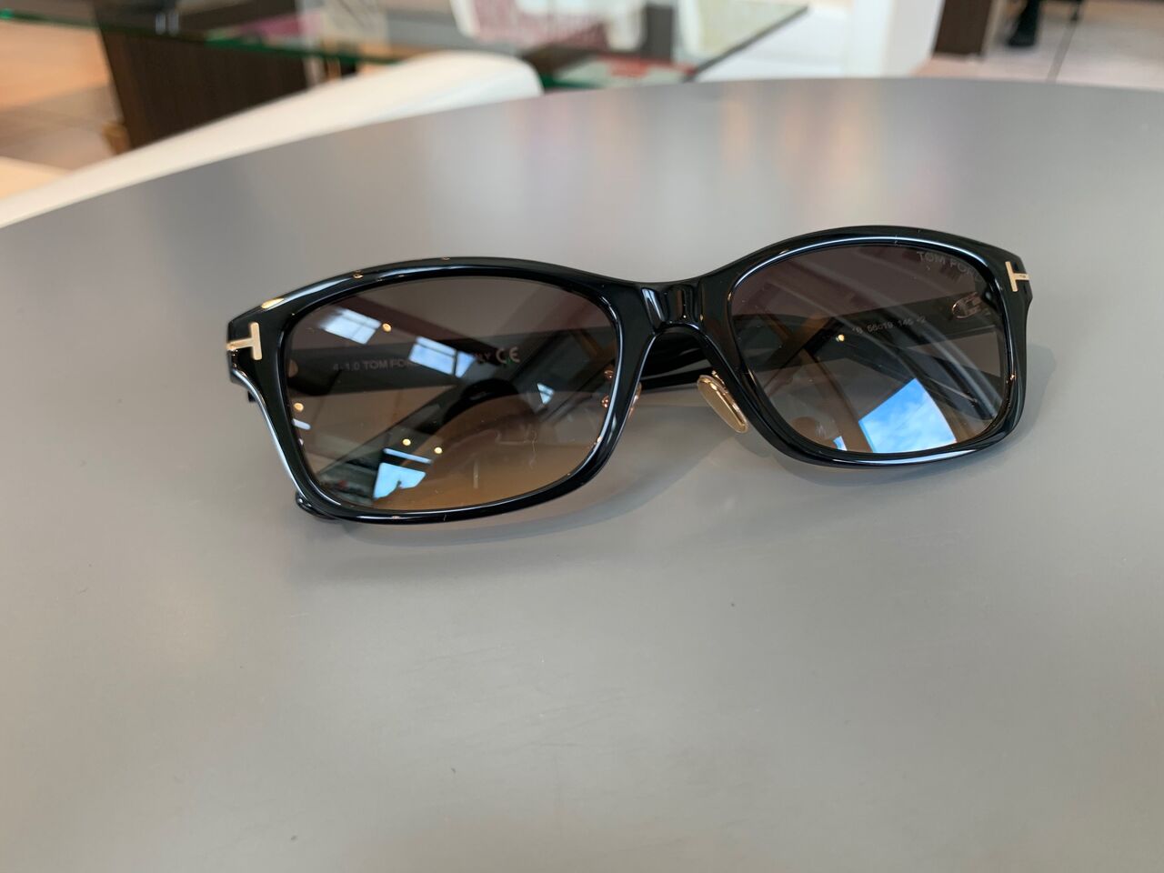 トムフォード TF875 D | www.agan.com.br