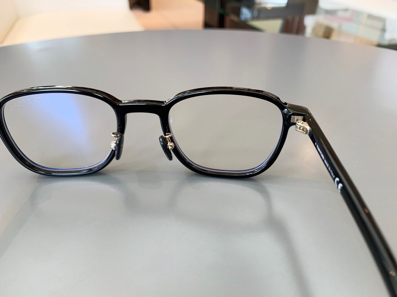 TOM FORD TF5855-D-B : メガネの松村