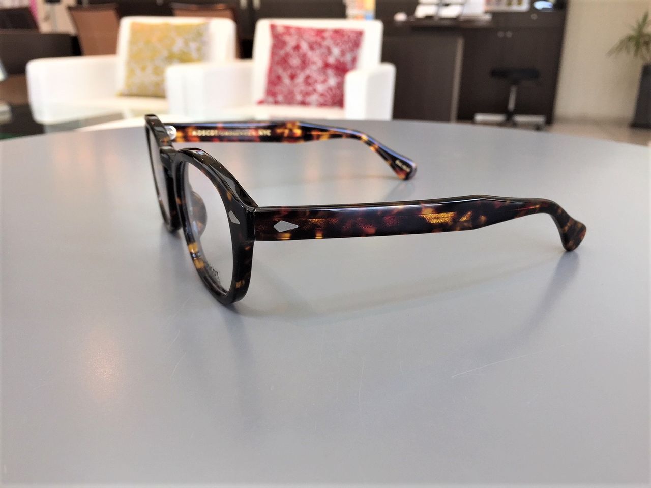 MOSCOT : メガネの松村
