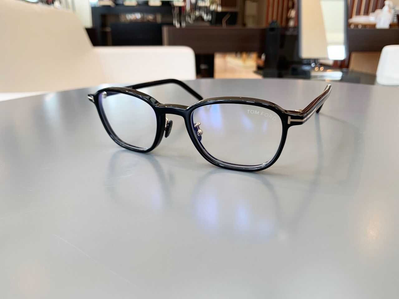 TOM FORD TF5855-D-B : メガネの松村